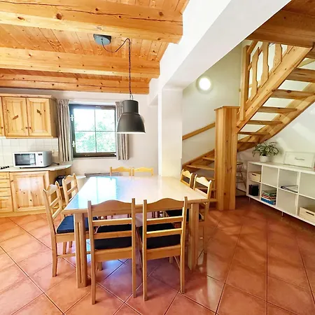 Mountains Family Retreat, Cleaning Included